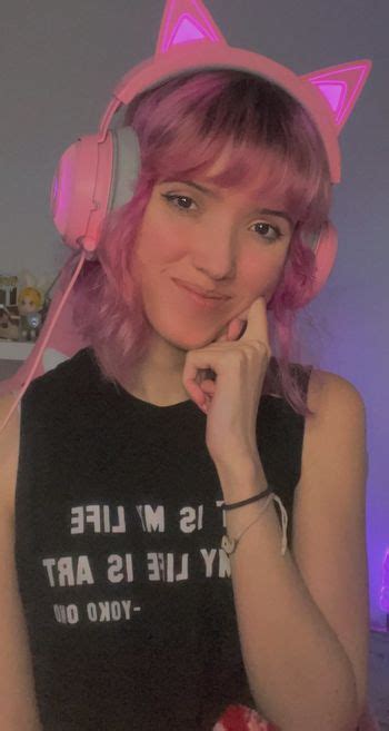 Strawberrygirlkairi Strawbeekairi Leaked Nude OnlyFans ShemaleLeaks