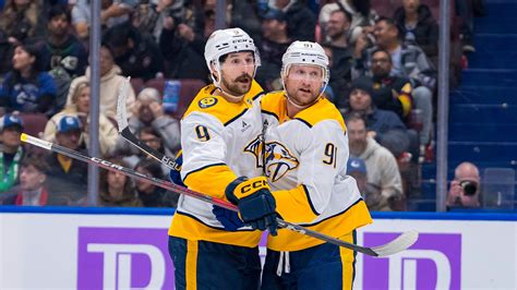 Steven Stamkos Scores Twice In Predators 5 3 Win Over Canucks