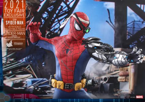 Hot Toys Toy Fair Exclusives Cyborg Spider Man Neon Iron Man Marvel Toy News