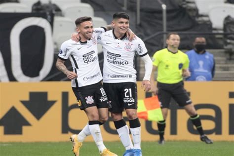 Corinthians Aproveita Fragilidade Do Huancayo E Faz A Pela Sul