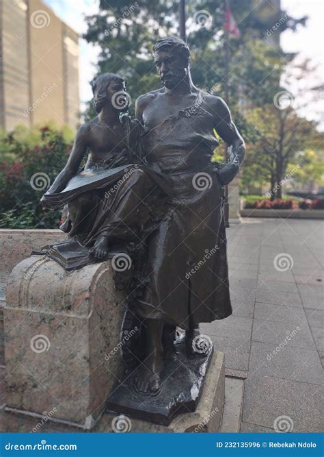 Beautiful Historic Statues at the Capitol Editorial Photo - Image of ...