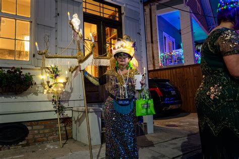 The Savvy Revelers Mardi Gras Packing List Lost With Purpose Solo