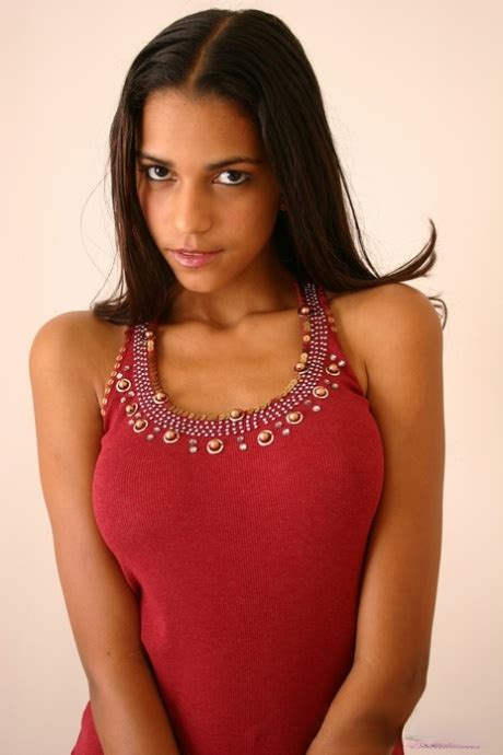 Polliana Nude Pics XXX Galleries CoedCherry