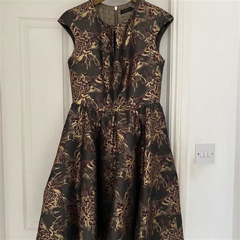 TED BAKER LONDON DRESS Originally bought in 2017... - Depop