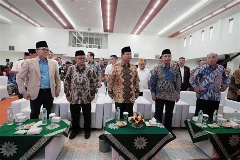 Mangkir Dari Dialog Terbuka Muhammadiyah Gibran Rakabuming Jadi Bulan