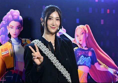 Who Are The Real Singers Behind HUNTR/X?— Meet The "KPop Demon Hunters ...