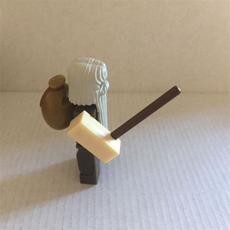 Roblox Series 10 Monster Islands: Odd Old Man with Tools of Axsuroth