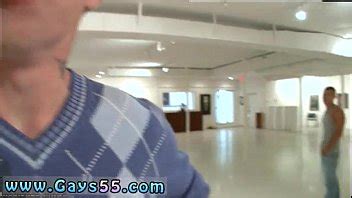 Chicos desnudos en tubos públicos gay Así que charlamos y él está dispuesto a XVIDEOS