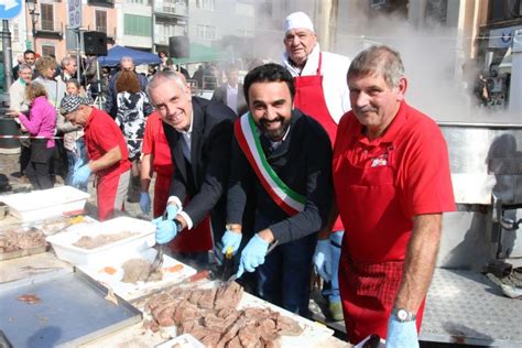 La F Ra Dij Subi T E Sua Maest Il Bollito Agenfood Agenzia Di