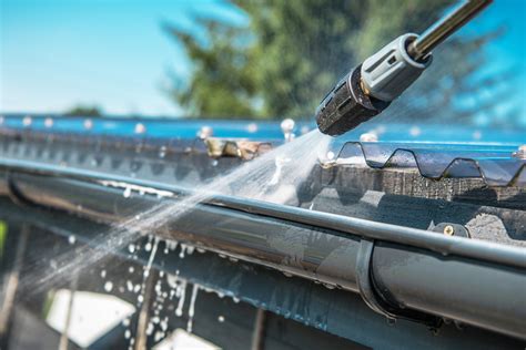 Lynnwood Gutter Cleaning Services | Lynnwood Residential Gutter