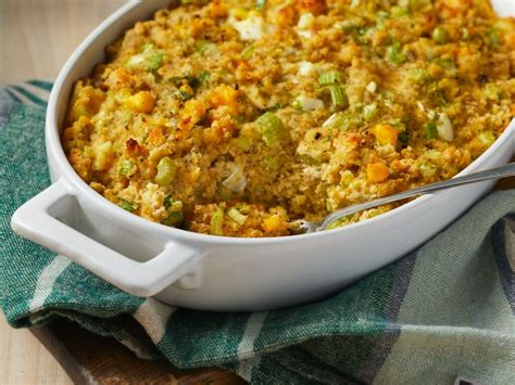 Homemade Paula Deen Cornbread Dressing Recipe - Cooking Fanatic