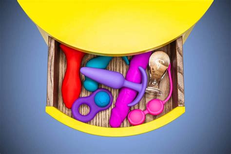 Plug anal une stimulation accrue grâce aux sextoys vibrants Jeune