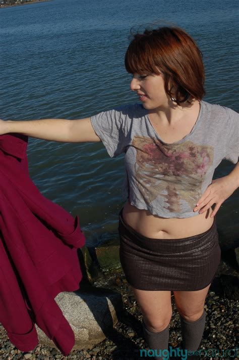 Curvy Brunette Simone Delilah Strips Naked Spreads Her Hairy Pussy Up Close CoedCherry