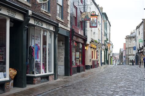 Free Stock Photo 8089 Church Street in Whitby | freeimageslive