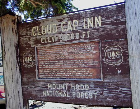 Cloud Cap Inn Or Chalet On Oregons Mt Hood Volcano