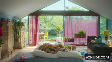 ELLA LILY HYLAND Nude AZNude