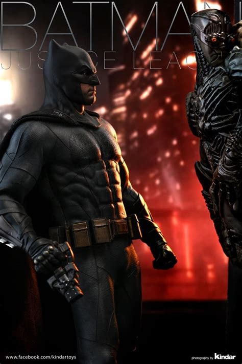 Hot Toys Unveils Justice League Batman Finished Product