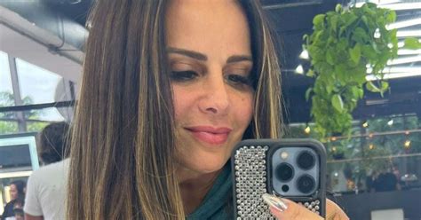 Viviane Araujo Muda O Visual E Surpreende A Web Confira O Antes E Depois