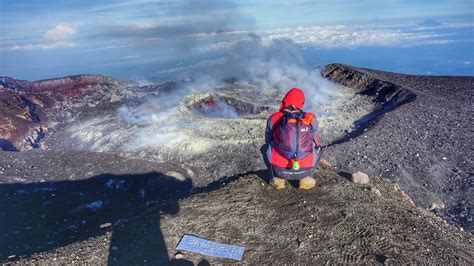 Kawah Gunung Slamet