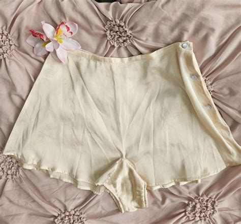 1940s Style Peach Satin French Knickers What Katie Gem