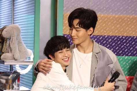 Pin By On Ohm Cute Gay Couples We Meet Again Cute Gay