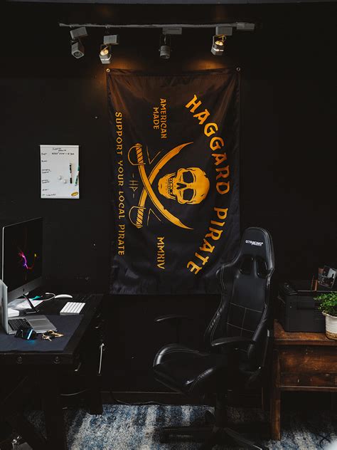 Jolly Roger Flag Haggard Pirate