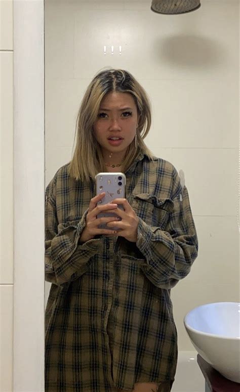 Sarajhidayat Beabadoobee Outfits Flanel Outfit Aesthetic Style