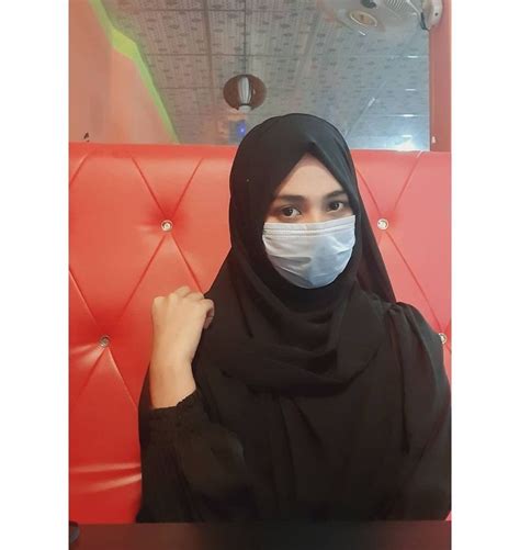 Pin On Face Mask Girl