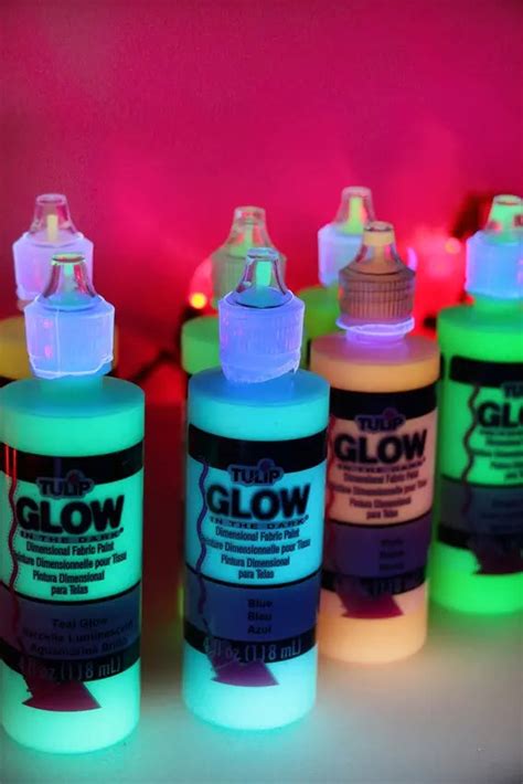 The Ultimate Glow-in-the-Dark DIY Roundup: 20+ DIY Project Ideas ...