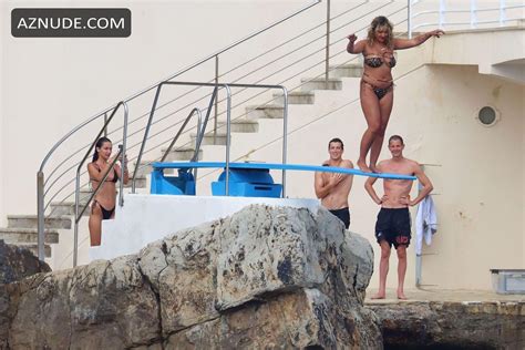 Bella Hadid Sexy Shows Off Her Physique Wearing A Black Bikini Out On Holiday At Eden Roc Hotel