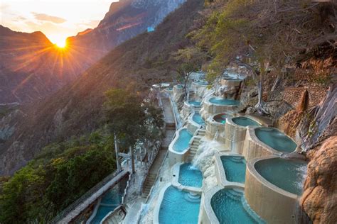 Descubre Un Para So Escondido De M Xico Las Grutas De Tolantongo