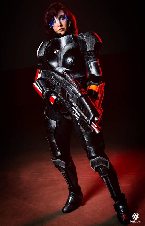 Shepard Mass Effect Cosplay By Cynshenzi On Deviantart