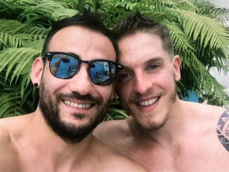 En Pleno 2020 Corren A Pareja Gay De Balneario Por Besarse De Piquito Actitudfem