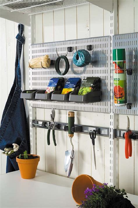 Полки и держатели для садовых инструментов | Системы хранения Elfa для ...