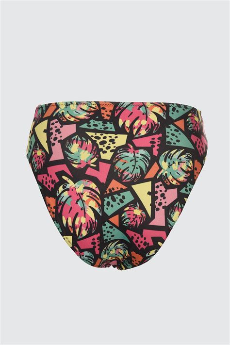 Trendyolmilla Tropikal Desenli Yüksek Bel Hipster Bikini Altı TBESS BA Fiyatı Yorumları