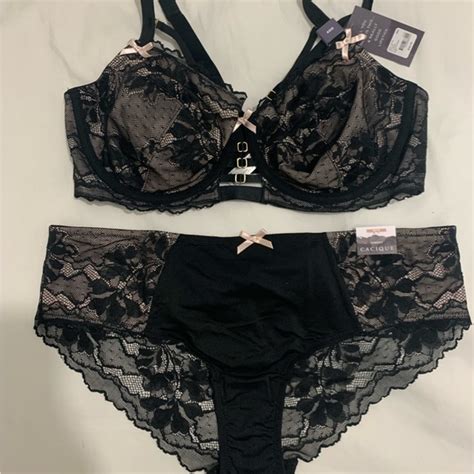 Cacique Intimates Sleepwear Cacique Lingerie Bra Set Size D And Poshmark