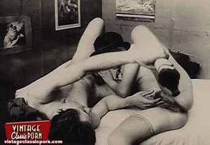 Old Classic Porn Fourties Wifes Enjoying Big Cock Insid XXX Dessert