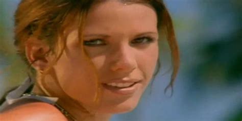 Sea Goddess Showing Off Her Hot Body Tnaflix