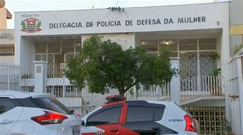 Vizinho Preso Suspeito De Estuprar Meninos De E Anos Que O