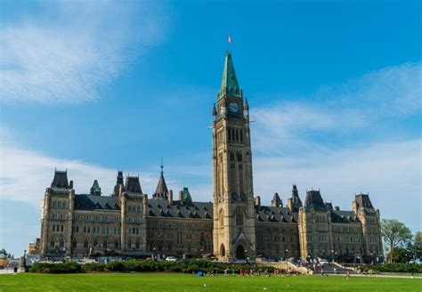 Premium Photo Canadian Parliament Building