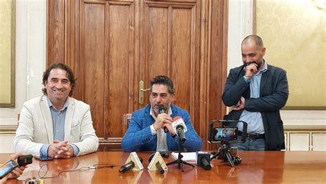 Reggina Il Sindaco Brunetti Annuncia Scelta La Fenice Amaranto