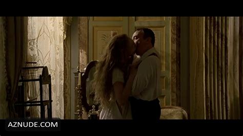 Magdalena Grochowska Nude Aznude