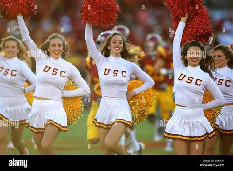 Usc Song Girls Hi Res Stock Photography And Images Alamy