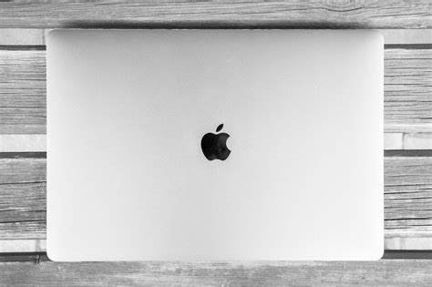 Things To Do Before Selling Your Old Apple Laptop [Updated Feb 2022]