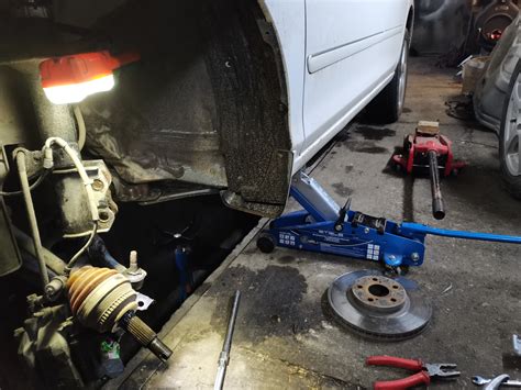 Замена ступичных подшипников — Toyota Premio (T240), 1,8 л, 2003 года ...