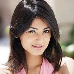 Celebrity Gossip Sonal Chauhan Hot Sonal Chauhan Photos Sonal Chauhan Actress Wallpapers Images