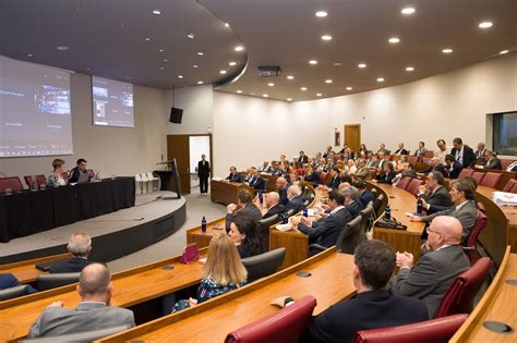 Llamamiento De La Abogac A Para Un Pacto De Estado Por El Futuro De La