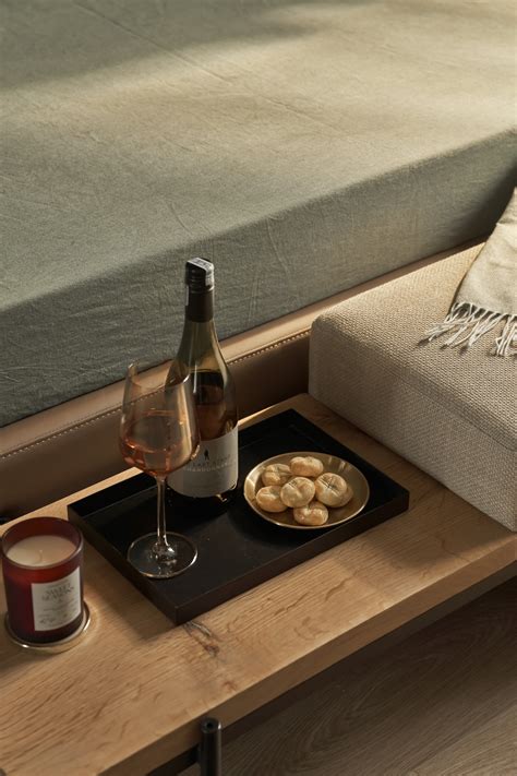 Căn hộ m² với gam màu beige kem chưa bao giờ hết hot