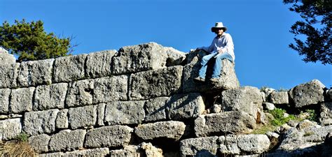 Flint Dibble 🍖🏺 on Twitter: "The premise behind @discovery’s “Hunting ...