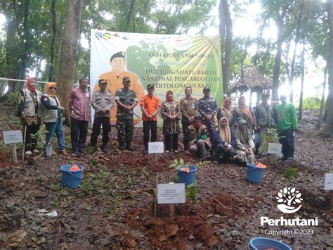 Perhutani Perhutani Bersama Basarnas Provinsi Banten Lakukan Penanaman